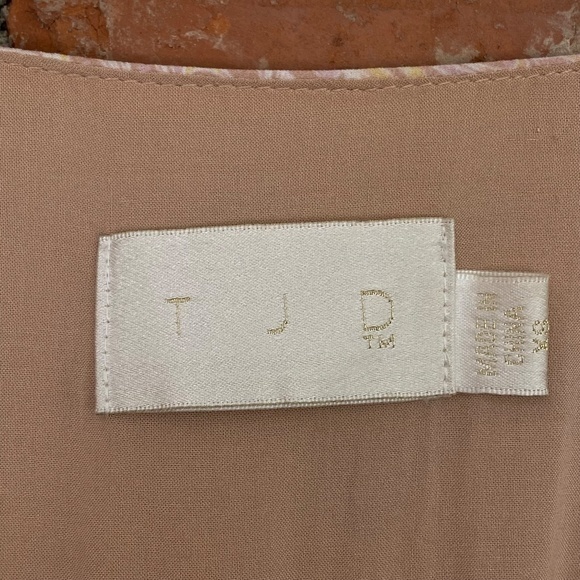 The Jetset Diaries Fluid Wrap Midi Dress Pink Floral‎ Size XS - Picture 5 of 10